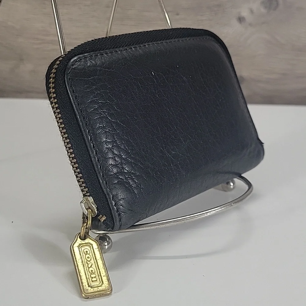 Vintage Coach Black Pebble Leather Zip-Around Leather Wallet